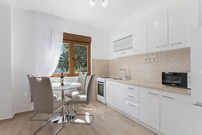 Muo Sea Front Apartments Kotor