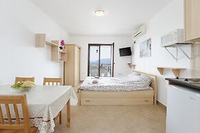 Crystal Sky Apartments