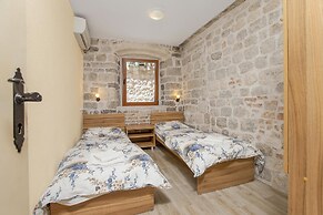 Historical Heart Apartment