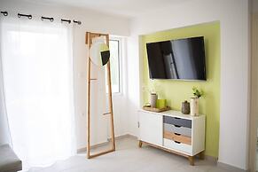 2 Bedroom Apartment Lambisea