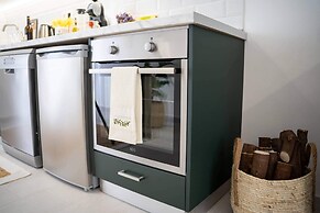 2 Bedroom Apartment Lambisea