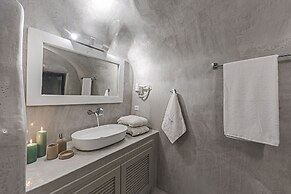 Kaleidoscope Imerovigli Suites