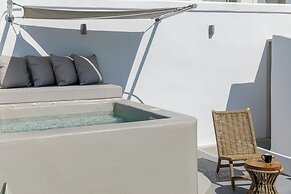 Kaleidoscope Imerovigli Suites