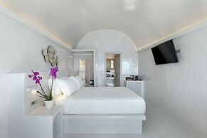 Kaleidoscope Imerovigli Suites