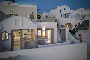 Kaleidoscope Imerovigli Suites