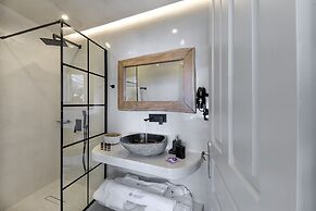 Kaleidoscope Imerovigli Suites