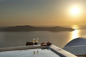 Kaleidoscope Imerovigli Suites