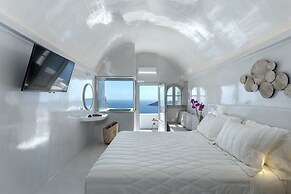 Kaleidoscope Imerovigli Suites