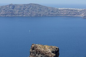 Kaleidoscope Imerovigli Suites