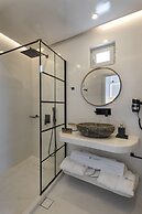 Kaleidoscope Imerovigli Suites