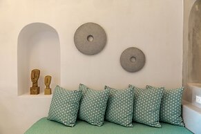 Kaleidoscope Imerovigli Suites