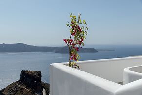 Kaleidoscope Imerovigli Suites