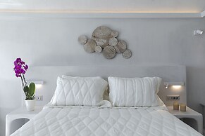 Kaleidoscope Imerovigli Suites