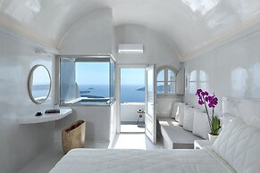 Kaleidoscope Imerovigli Suites