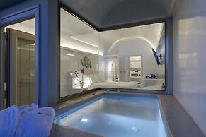 Kaleidoscope Imerovigli Suites