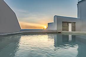 Kaleidoscope Imerovigli Suites