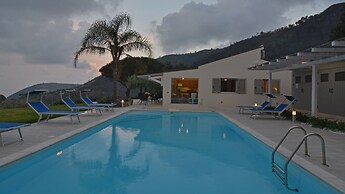 Villa Splendida 8 in Cefal