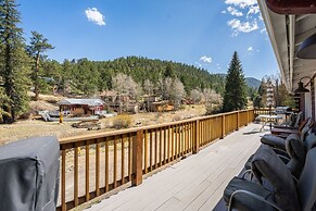 Pine Brook - 30 Nights Minimum Rental Only 4 Bedroom Cabin by RedAwnin