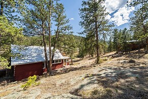 Pine Brook - 30 Nights Minimum Rental Only 4 Bedroom Cabin by RedAwnin