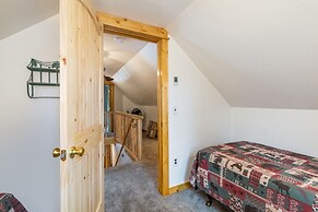 Pine Brook - 30 Nights Minimum Rental Only 4 Bedroom Cabin by RedAwnin