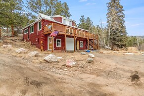 Pine Brook - 30 Nights Minimum Rental Only 4 Bedroom Cabin by RedAwnin