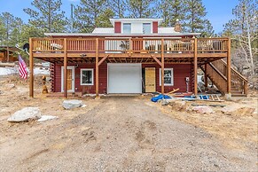 Pine Brook - 30 Nights Minimum Rental Only 4 Bedroom Cabin by RedAwnin