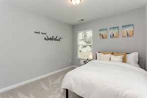 Beautiful New Construction Near Airport