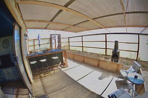 Unique off Grid Desert Retreat, California, USA