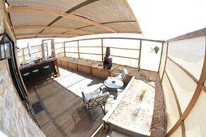 Unique off Grid Desert Retreat, California, USA