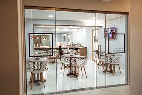 Miami Hotel by H Hotéis - Business