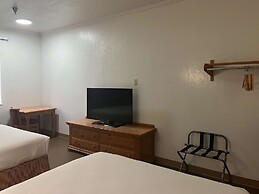 Motel 6 Portland, IN