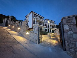 Natura Luxury Suites Parga