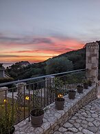 Natura Luxury Suites Parga