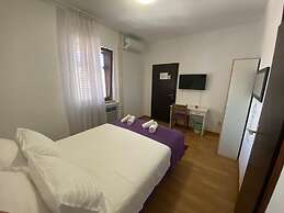 Pula center rooms