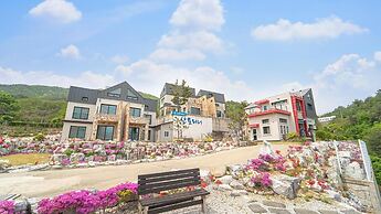 Samcheok Santorini Pension