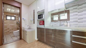 Samcheok Santorini Pension