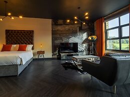 Bowers Mill Aparthotel