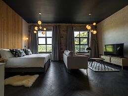 Bowers Mill Aparthotel