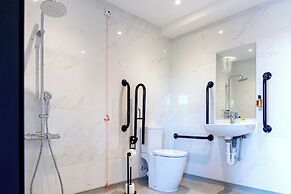 Bowers Mill Aparthotel