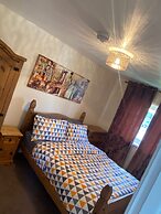 Stunning Beautiful 4-bed House in South Wales