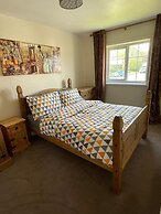 Stunning Beautiful 4-bed House in South Wales