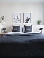 Schoenhouse Berlin City Street