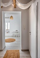 Salty Caves Apartments Milos