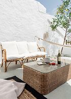 Salty Caves Apartments Milos