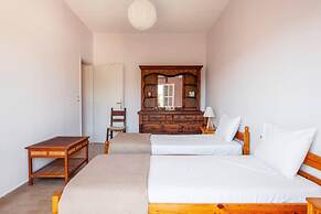 Rena's Hospitality Walk to the Beach 10' to Chania