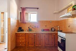 Rena's Hospitality Walk to the Beach 10' to Chania