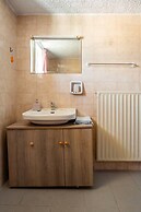 Rena's Hospitality Walk to the Beach 10' to Chania