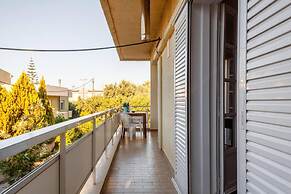 Rena's Hospitality Walk to the Beach 10' to Chania