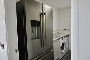 Castle View Chalet by Clonlum Cottages