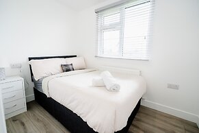 Castle View Chalet by Clonlum Cottages